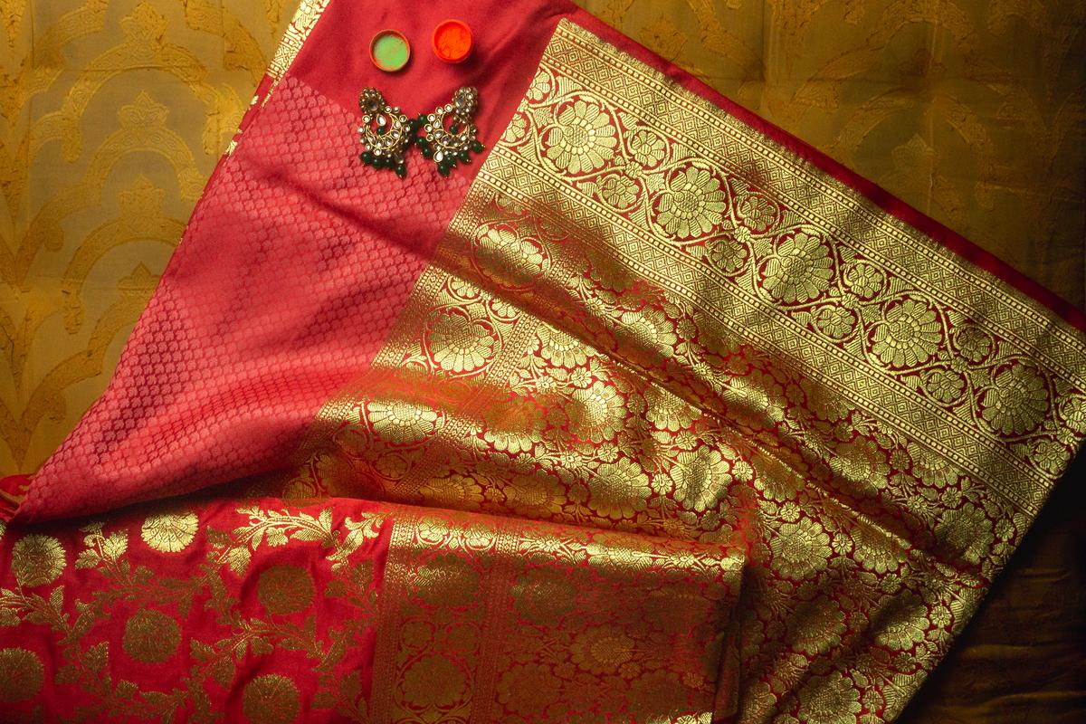 A Perfect Bond: Forged in Fabric - swayamvara silks