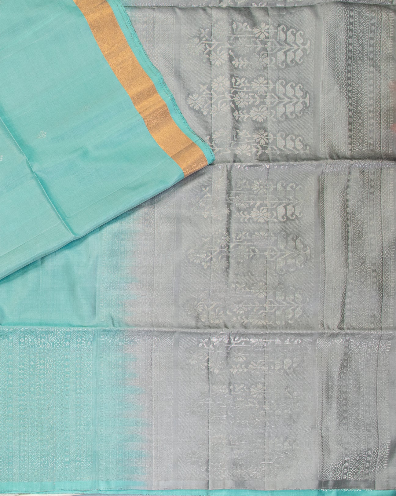 Light Soft Green Kanchipuram (Soft Silk) Saree - swayamvara silks