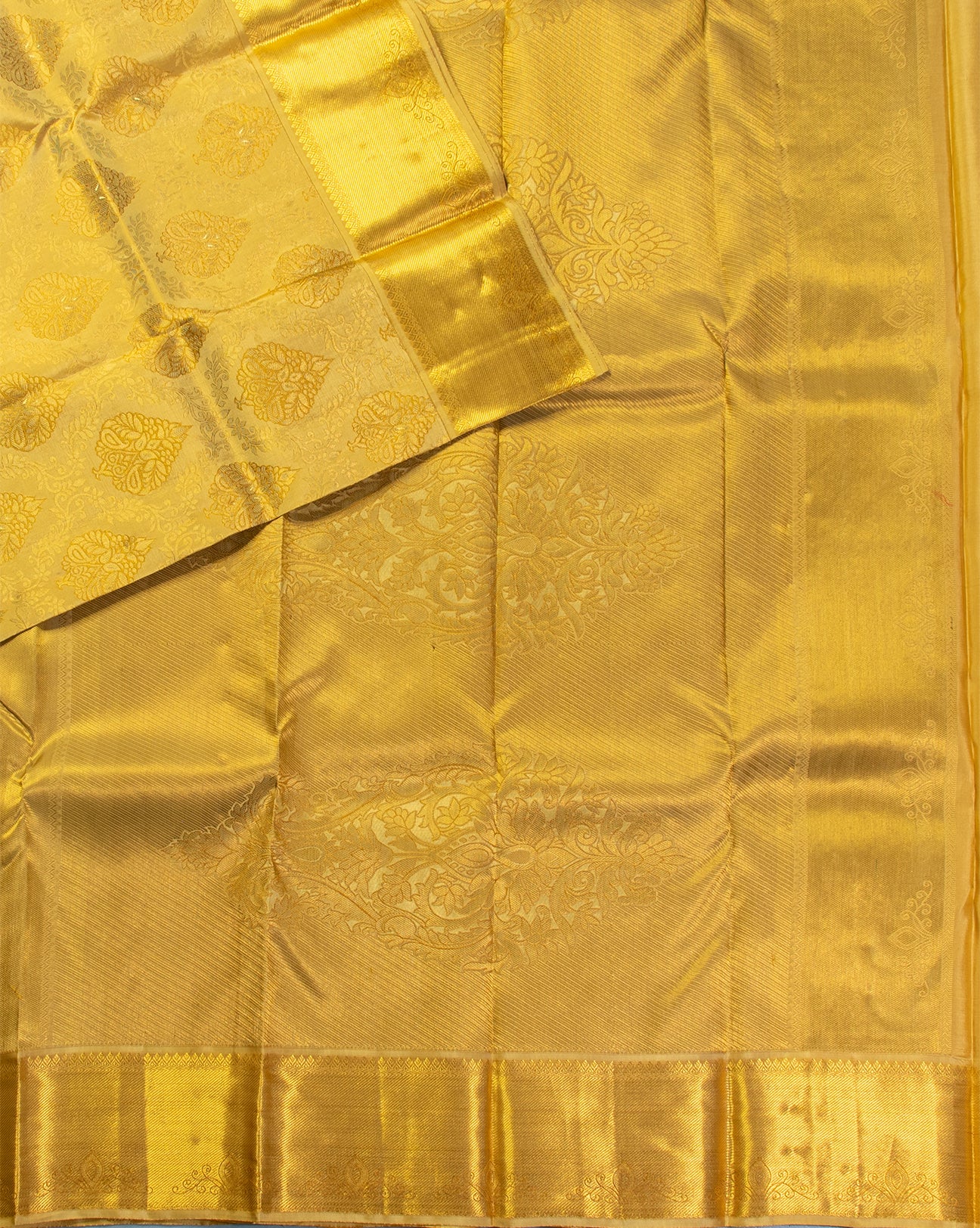 Gold Kanchipuram Silk Saree - swayamvara silks